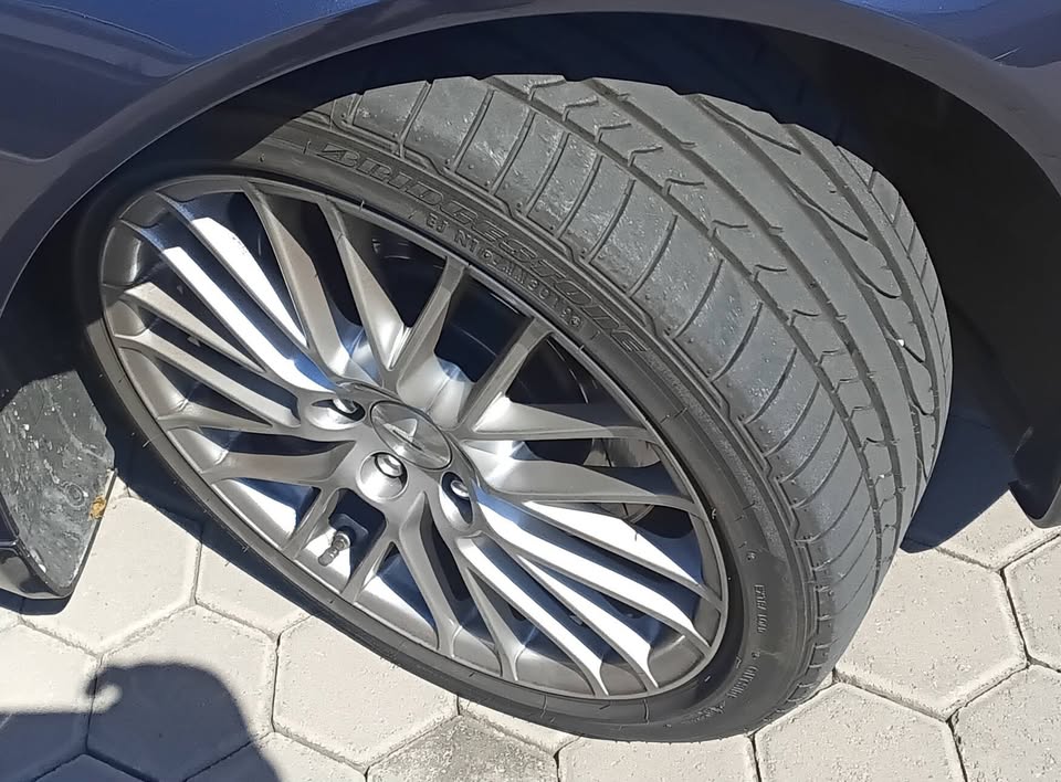 2008 Aston Martin V8 Vantage Roadster 4.7L